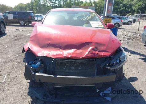 2017 Hyundai Elantra Value Edition из США, поврежденный, VIN KMHD84LF5HU328497